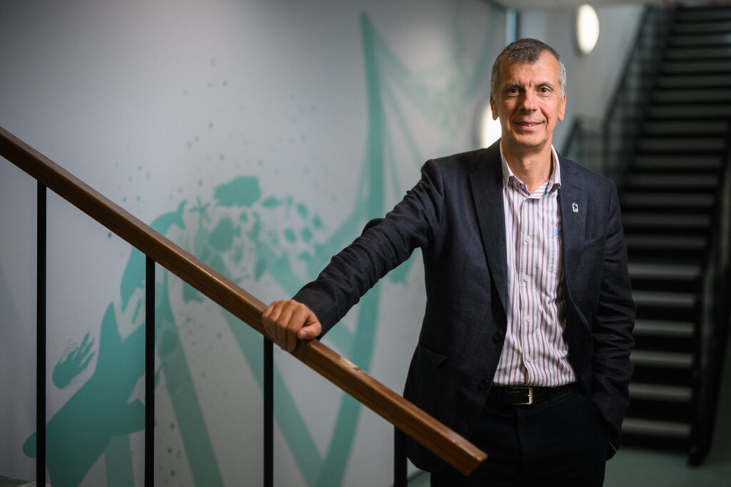 Prof Stuart Rogers